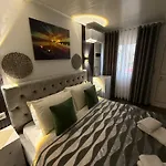 Mayfair * كساميل