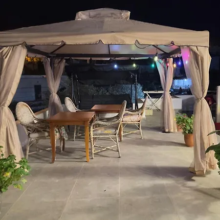 Apartment Mayfair Ksamil
