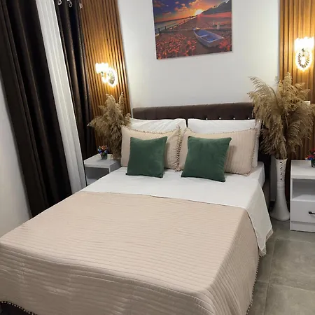 Apartment Mayfair Ksamil