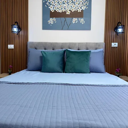Mayfair Apartmán *