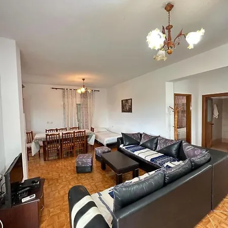 Mayfair Apartment