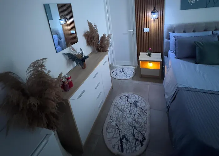 Mayfair Apartment